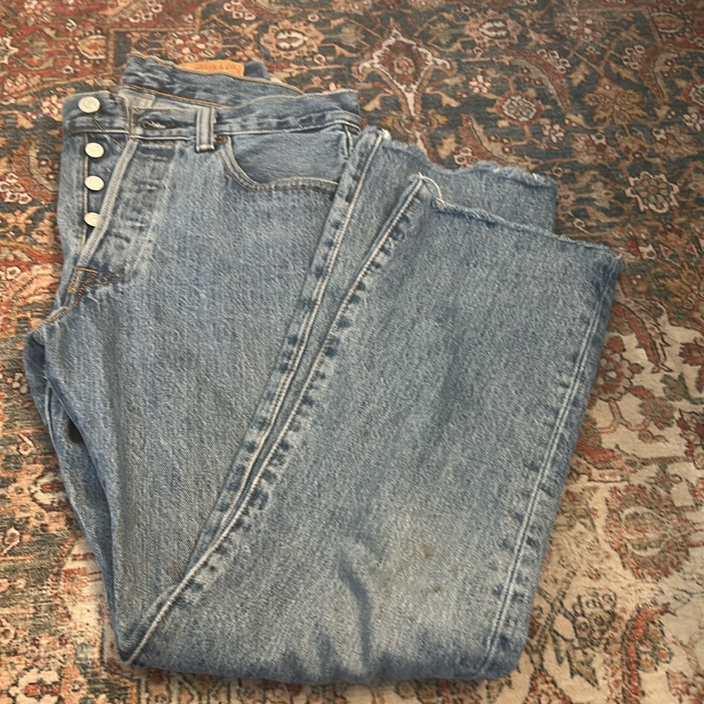 Levi’s 501 button fly straight leg jeans 30 W 27L